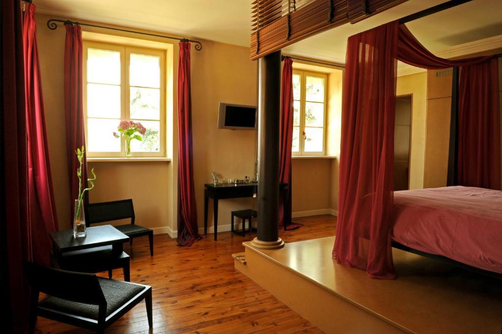 Logis De Nantas Bed and Breakfast Saint-Jean-Bonnefonds Pokój zdjęcie